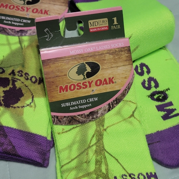 3 pair Mossy Oak bright camo ladies arch support socks  NEW - Picture 4 of 5